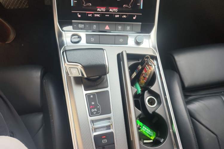 Used Audi A7 2021 45 TFSI Exclusive Edition Gear Lever