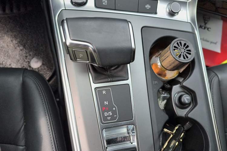 Used Audi A7 2021 40 TFSI Luxury Edition Gear Lever