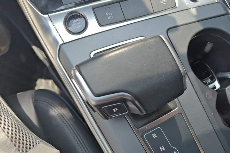 Used Audi A7 2021 40 TFSI Luxury Edition Gear Lever