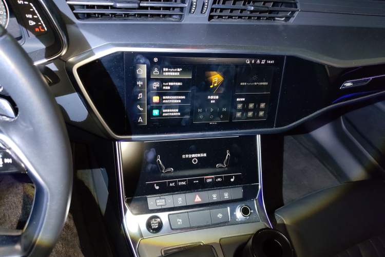 Used Audi A7 2021 40 TFSI Luxury Edition Audio And AC Panel