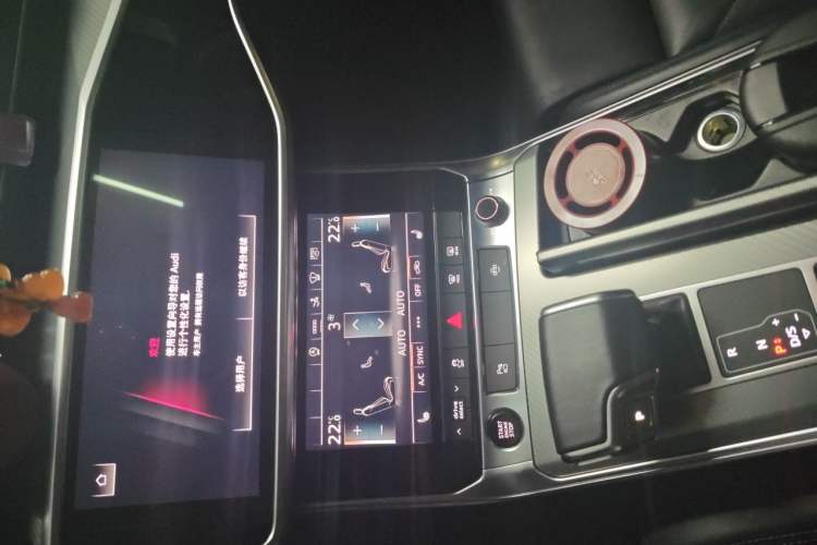 Used Audi A7 2021 45 TFSI Prestige Edition Audio And AC Panel
