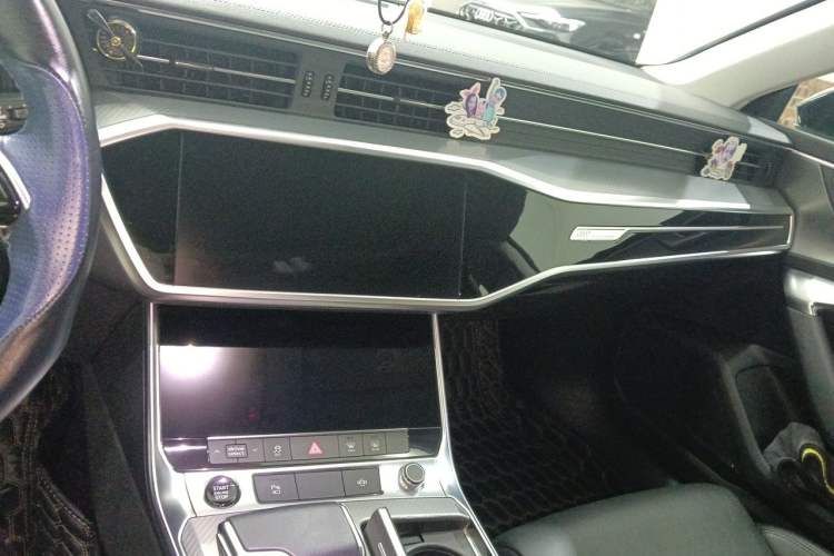 Used Audi A7 2021 45 TFSI Prestige Edition Audio And AC Panel