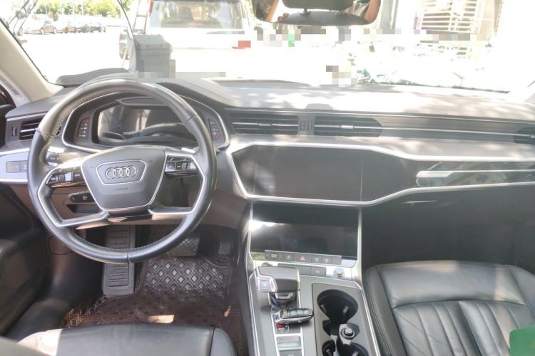 Used Audi A7 2021 40 TFSI Luxury Edition Center Console