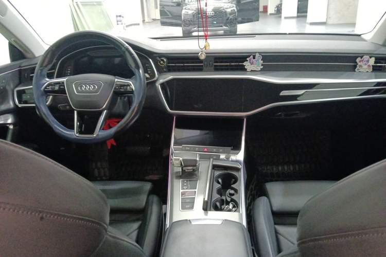 Used Audi A7 2021 45 TFSI Prestige Edition Center Console