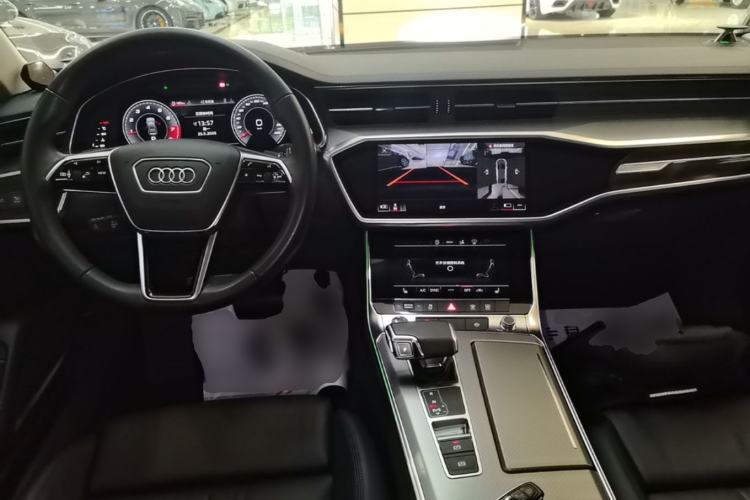 Used Audi A7 2021 45 TFSI Prestige Edition Center Console
