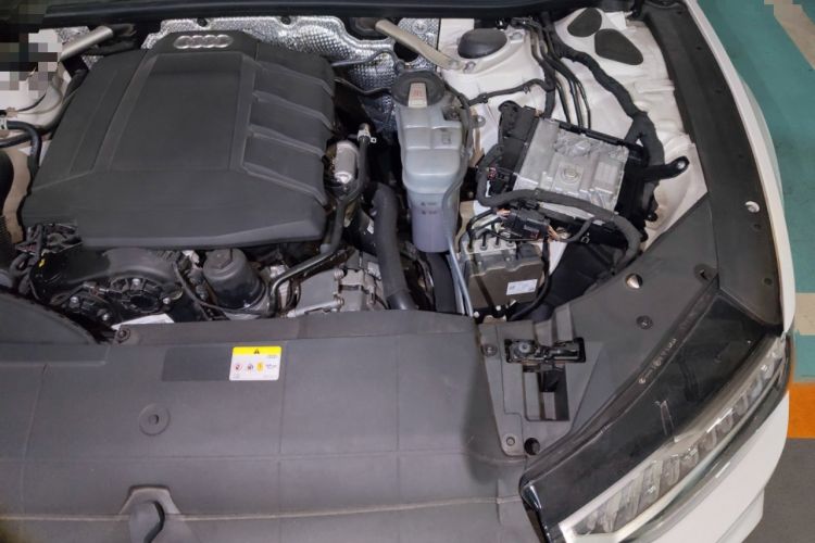 Used Audi A7 2021 40 TFSI Luxury Edition Engine Bay Left
