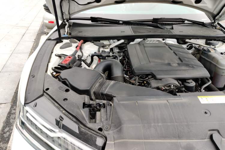 Used Audi A7 2021 40 TFSI Luxury Edition Engine Bay Right
