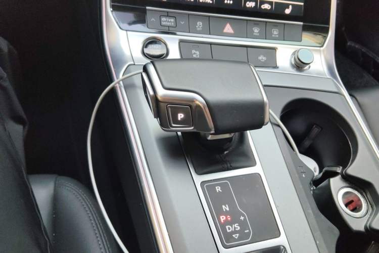 Used Audi A7 2021 40 TFSI Luxury Edition Gear Lever