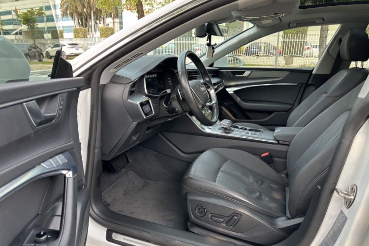 Used Audi A7 2021 40 TFSI Luxury Edition Interior 4