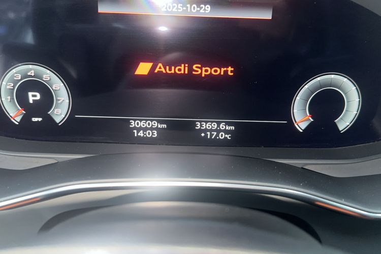 Used Audi A7 2021 45 TFSI Prestige Edition Odometer Close Up