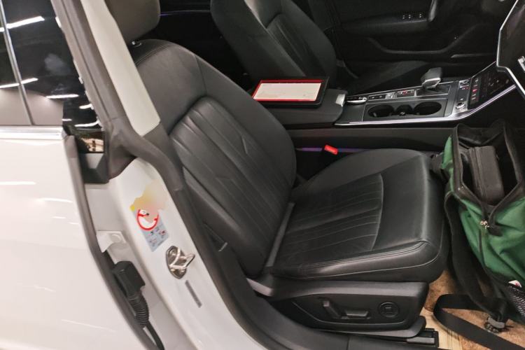 Used Audi A7 2021 40 TFSI Luxury Edition Right Front Seat