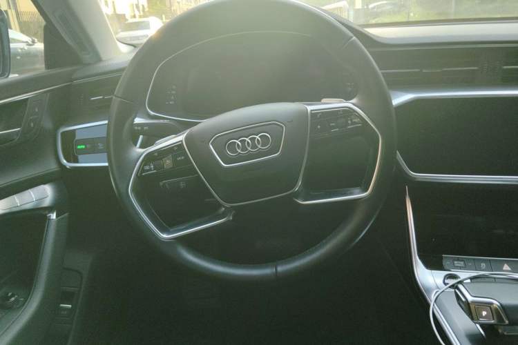Used Audi A7 2021 40 TFSI Luxury Edition Steering Wheel