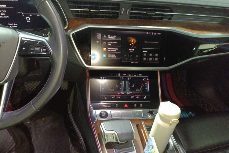 Used Audi A7 2022 45 TFSI Prestige Edition Audio And AC Panel