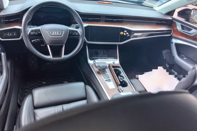 Used Audi A7 2022 45 TFSI Prestige Edition Center Console