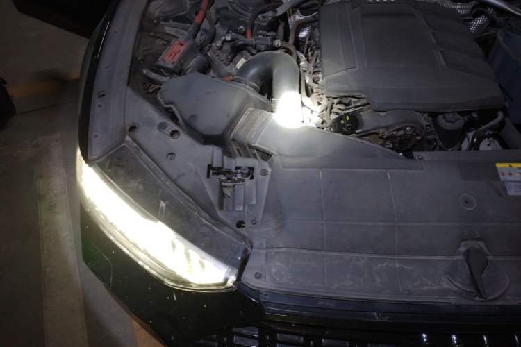 Used Audi A7 2022 45 TFSI Prestige Edition Engine Bay Right