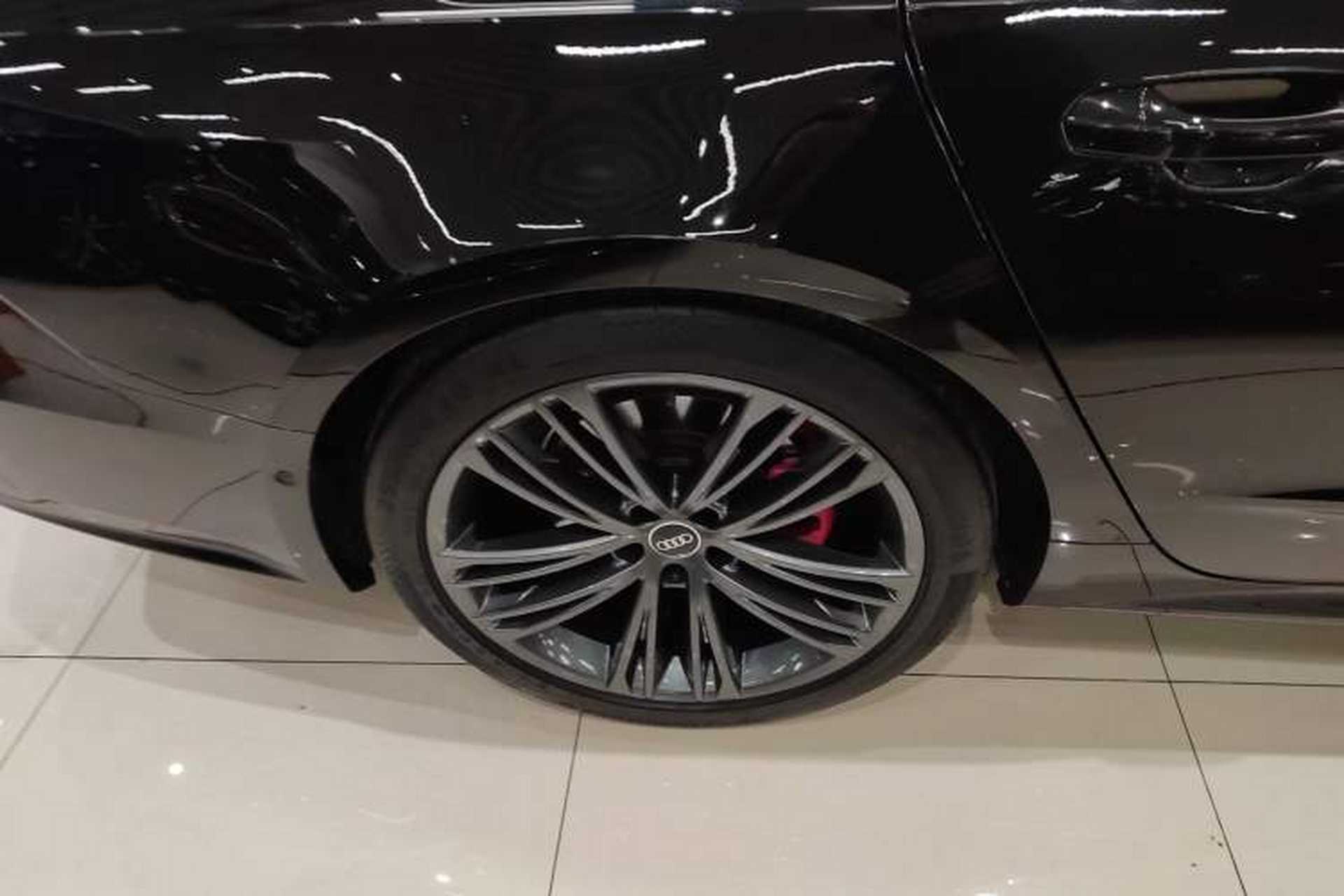 Used Audi A7 2022 45 TFSI Prestige Edition Right Rear Wheel Hub