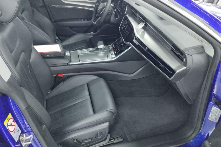 Used Audi A7 2022 45 TFSI Prestige Edition Right Front Seat