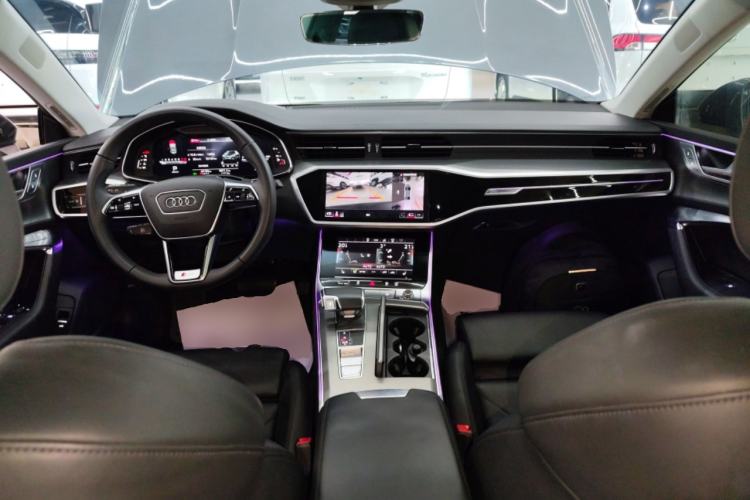 Used Audi A7 2022 45 TFSI Prestige Edition Center Console