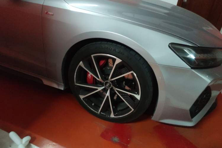 Used Audi A7 2022 45 TFSI Prestige Edition Right Front Wheel Hub