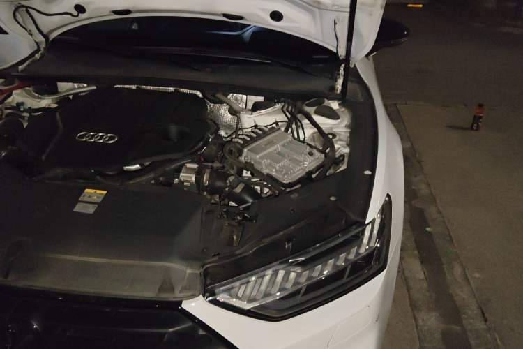 Used Audi A7 2022 55 TFSI quattro Prestige Edition Engine Bay Left