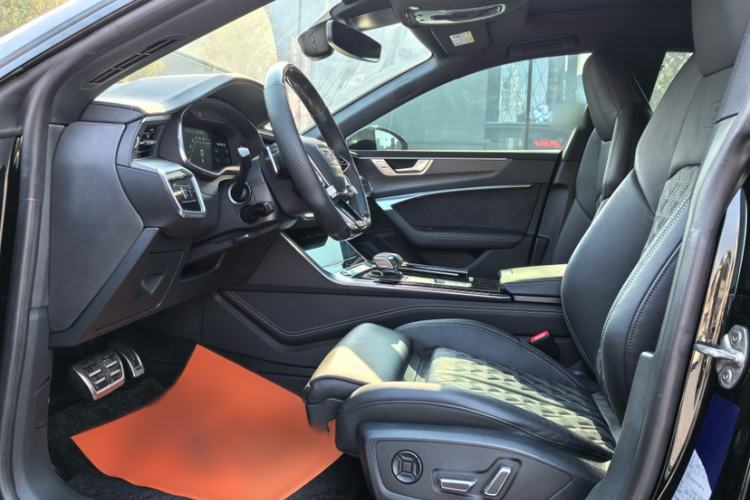 Used Audi A7 2023 55 TFSI quattro Prestige Edition Interior 4
