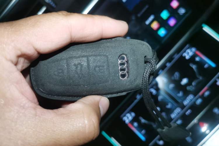 Used Audi A7 2023 45 TFSI Prestige Edition Vehicle Key