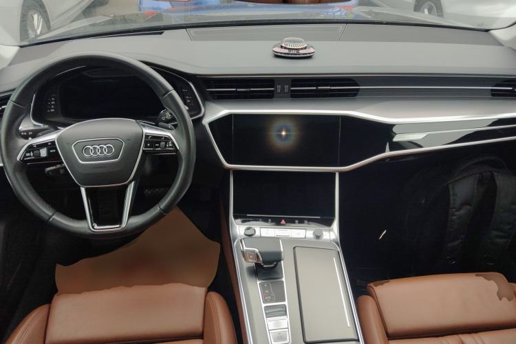 Used Audi A7 2023 45 TFSI Prestige Edition Center Console