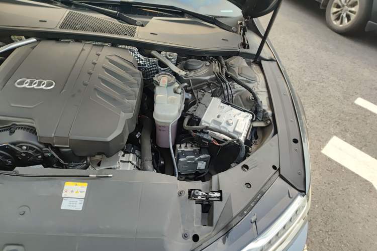 Used Audi A7 2023 45 TFSI Prestige Edition Engine Bay Left