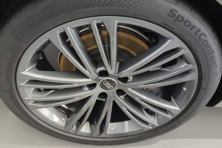 Used Audi A7 2023 45 TFSI Prestige Edition Right Rear Wheel Hub