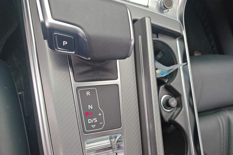 Used Audi A7 2023 45 TFSI Prestige Edition Gear Lever