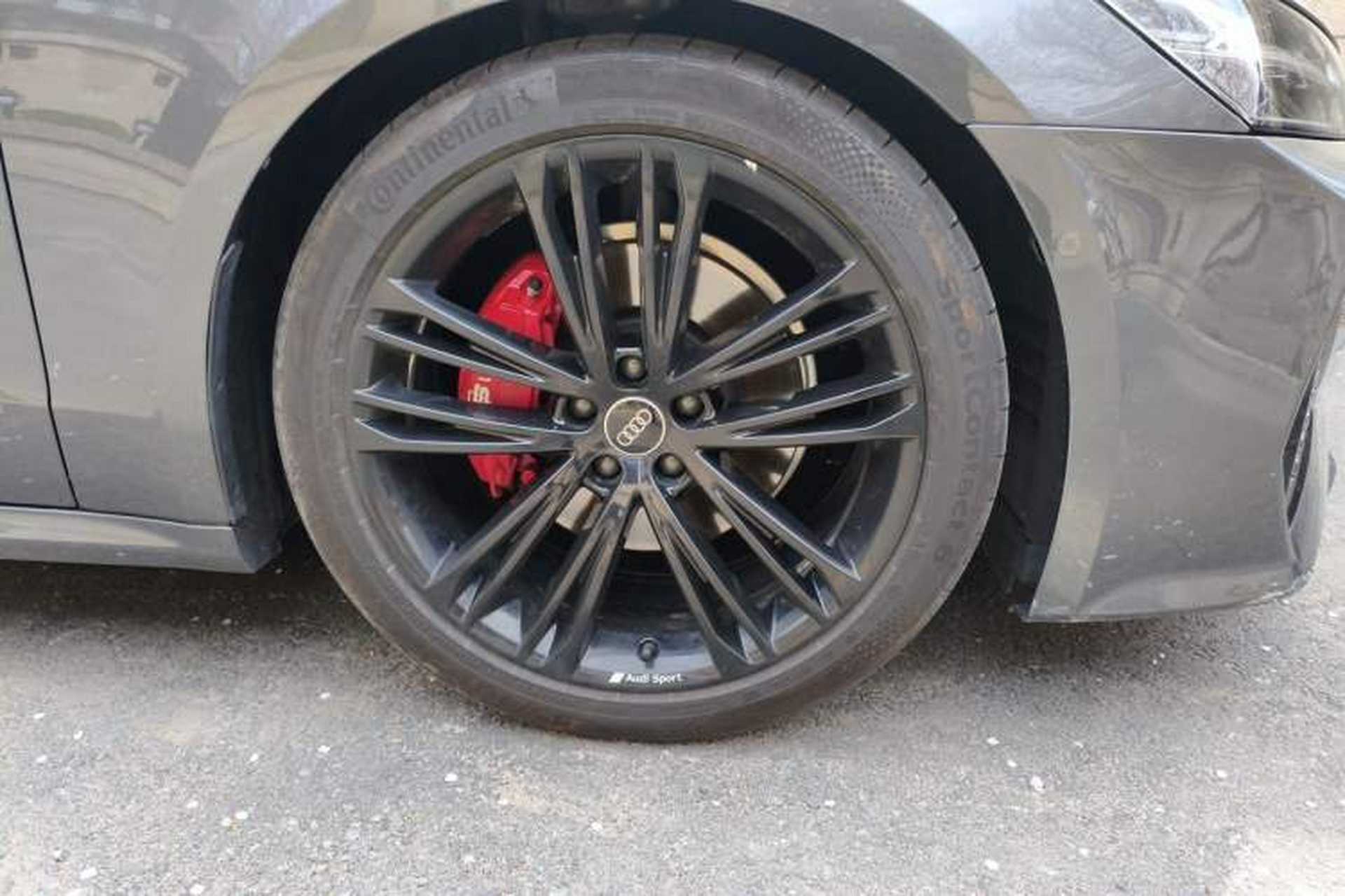 Used Audi A7 2023 45 TFSI Prestige Edition Right Front Wheel Hub