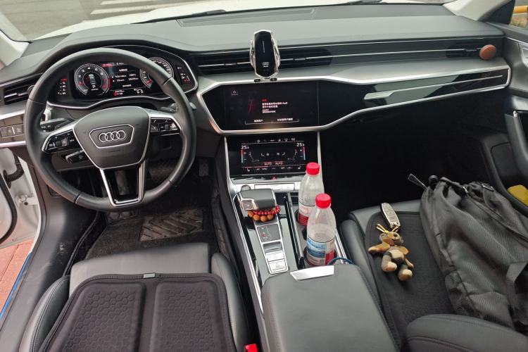 Used Audi A7 2023 45 TFSI Prestige Edition Center Console