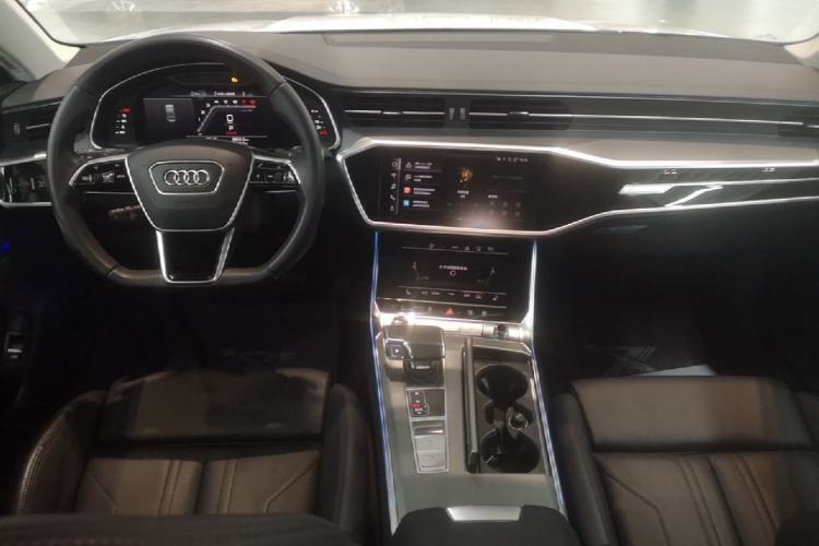 Used Audi A7 2023 45 TFSI Prestige Edition Center Console