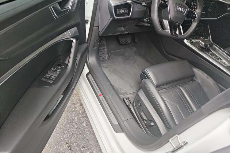 Used Audi A7 2023 45 TFSI Prestige Edition Driver Seat