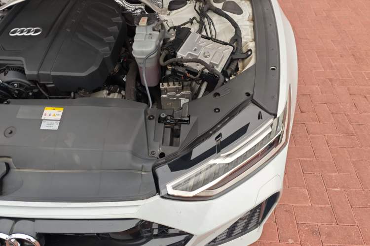 Used Audi A7 2023 45 TFSI Prestige Edition Engine Bay Left