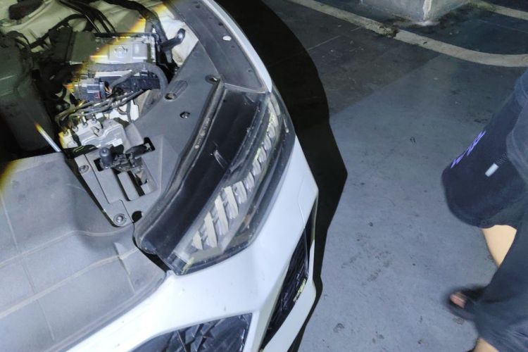 Used Audi A7 2023 40 TFSI Luxury Model Engine Bay Left