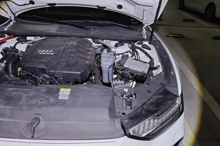 Used Audi A7 2023 45 TFSI Prestige Edition Engine Bay Left