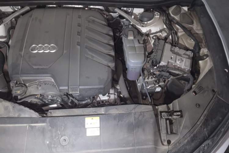Used Audi A7 2023 45 TFSI Prestige Edition Engine Bay Left