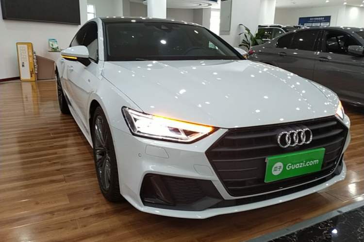 Used Audi A7 2023 45 TFSI Prestige Edition Front Right 45 Deg