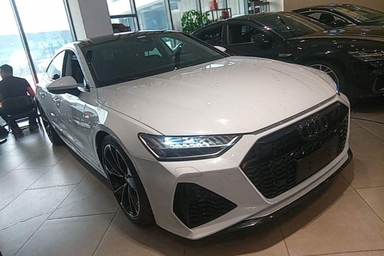 Used Audi A7 2023 45 TFSI Prestige Edition Front Right 45 Deg