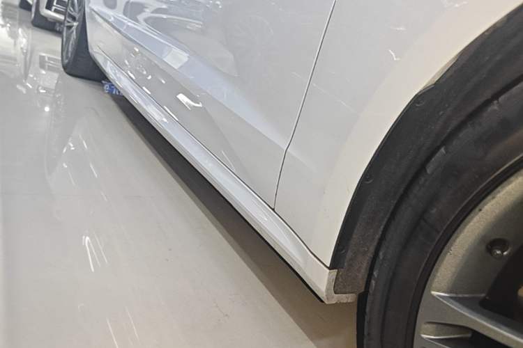 Used Audi A7 2023 45 TFSI Prestige Edition Right Side Sill