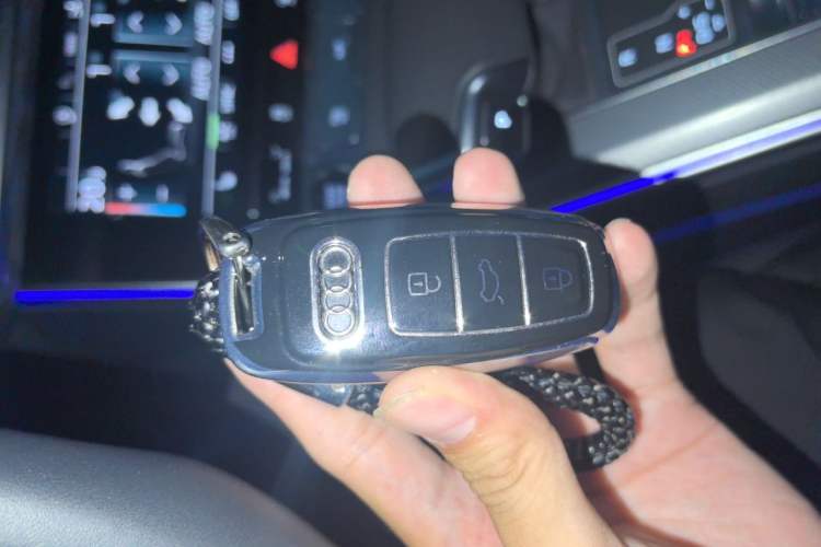 Used Audi A7 2023 45 TFSI Prestige Edition Vehicle Key