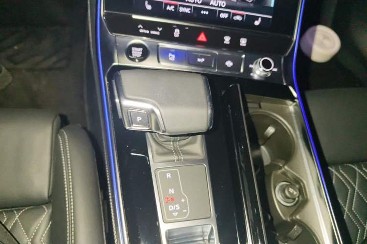 Used Audi A7 2024 55 TFSI quattro Prestige Edition Gear Lever