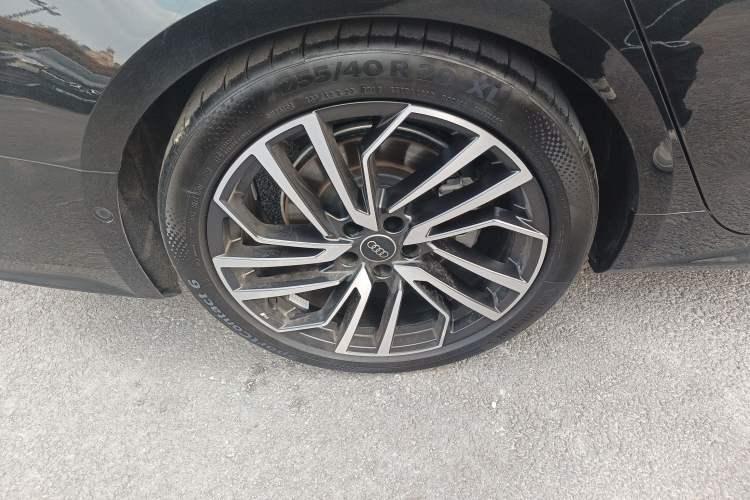 Used Audi A7 2024 45 TFSI Prestige Edition Right Rear Wheel Hub