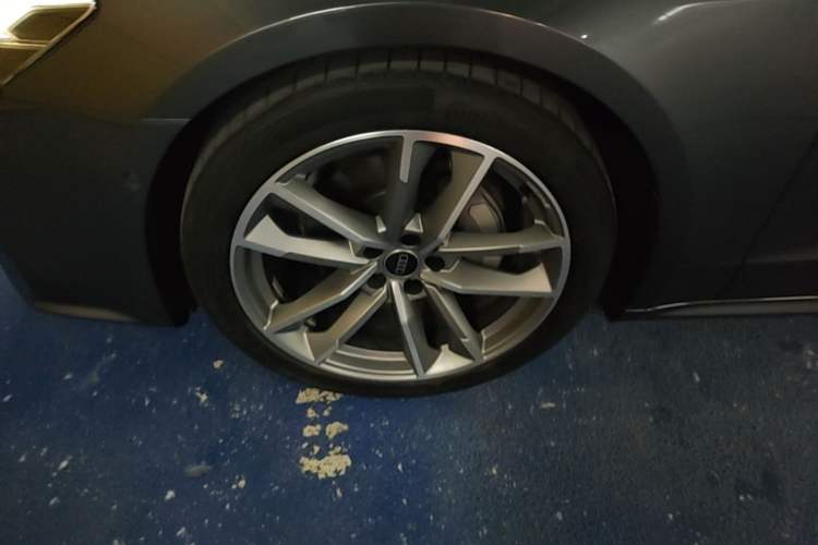 Used Audi A7 2024 45 TFSI Prestige Edition Left Front Wheel Hub