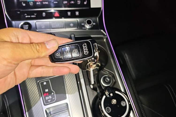 Used Audi A7 2024 45 TFSI Prestige Edition Vehicle Key