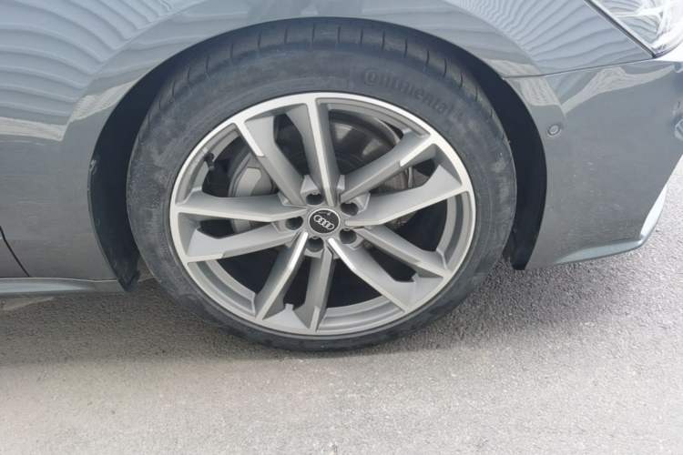 Used Audi A7 2024 45 TFSI Prestige Edition Right Front Wheel Hub