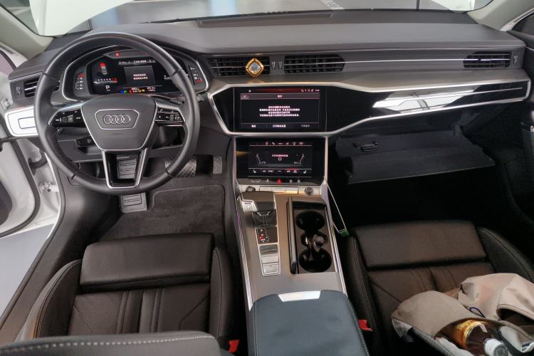 Used Audi A7 2024 45 TFSI Prestige Edition Center Console
