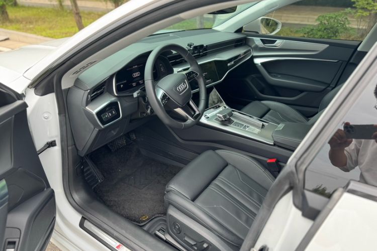 Used Audi A7 2024 45 TFSI Prestige Edition Interior 3