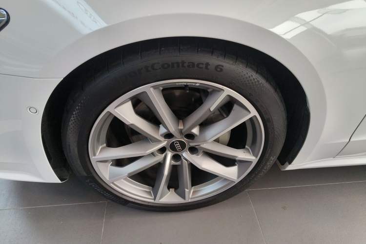 Used Audi A7 2024 45 TFSI Prestige Edition Left Front Wheel Hub